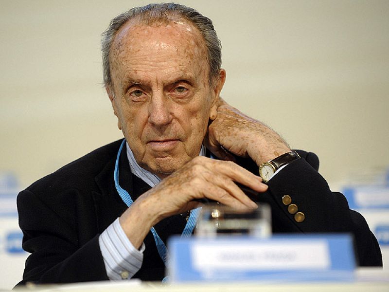 Manuel Fraga será enterrado en Perbes en una ceremonia íntima