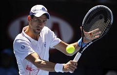 Djokovic y Murray avanzan sin titubear
