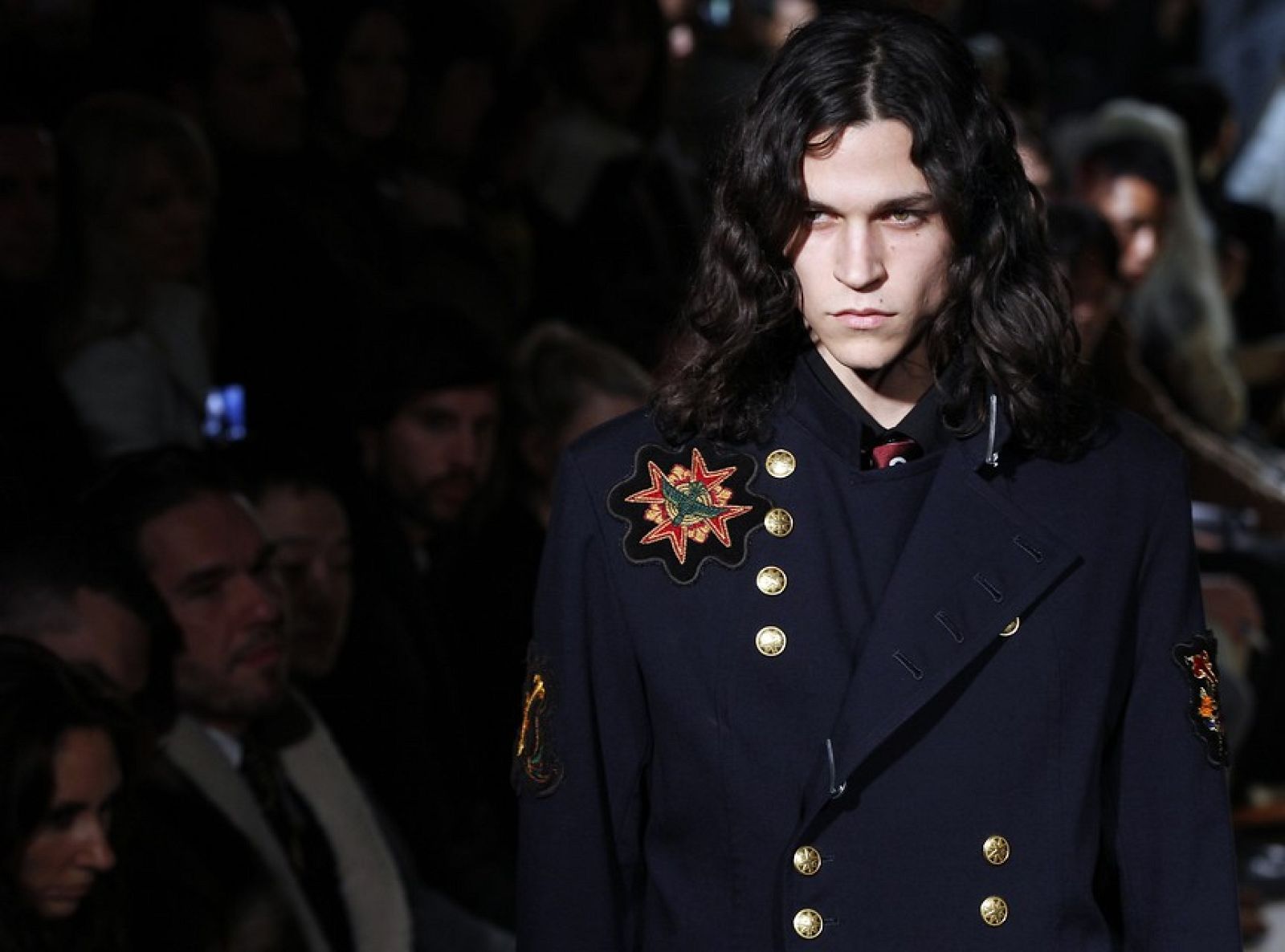 Look militar de Yohji Yamamoto