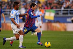 Messi dirige al Barcelona hacia la victoria en Malaga (1-4)
