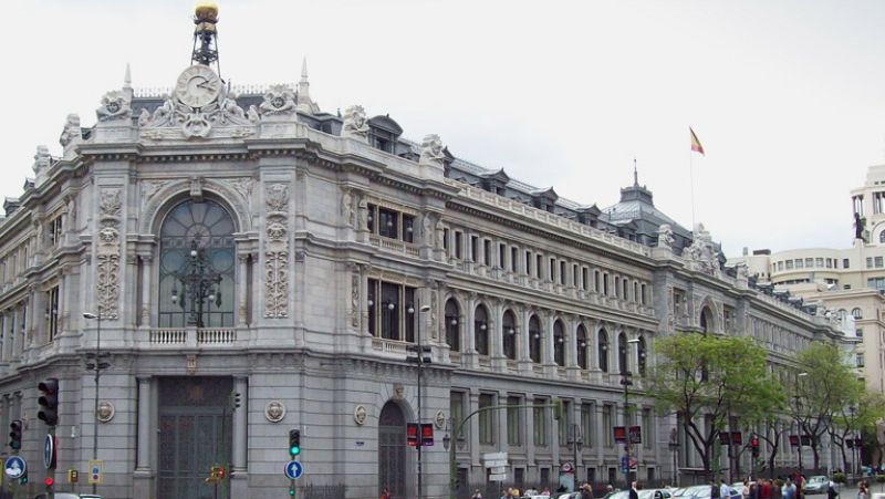 El Banco de España prevé una caída del 1,5% del PIB en 2012 