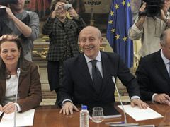 Las oposiciones de Secundaria se retrasarán un año, hasta 2013, en casi todas las autonomías