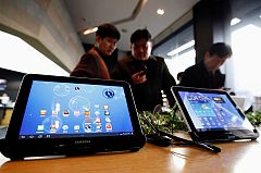Los 'tablets' Android acechan al iPad de Apple
