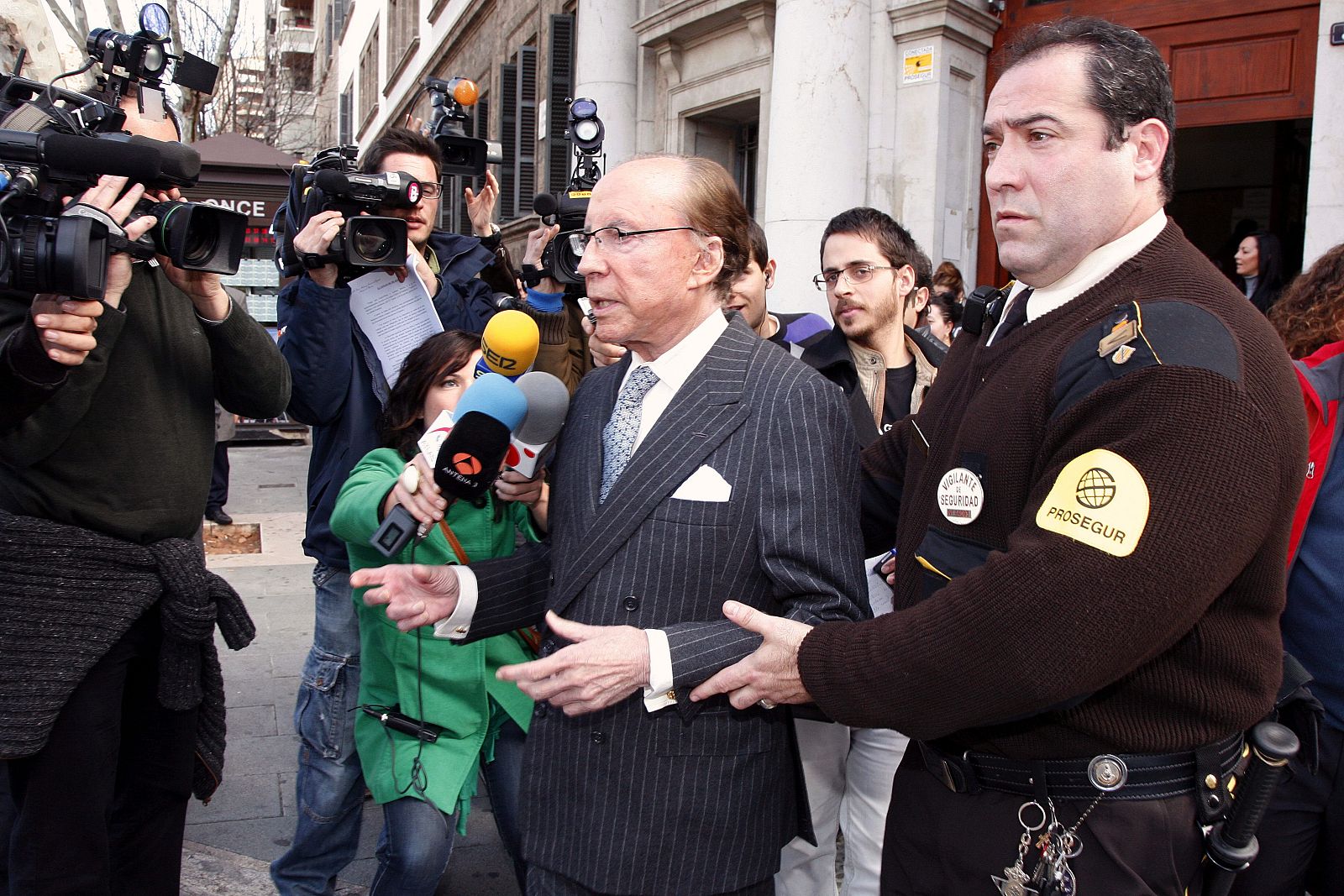 JOSÉ MARÍA RUIZ-MATEOS ACUDE AL JUZGADO DE PALMA ACUSADO DE ESTAFA EN LA VENTA DE DOS HOTELES