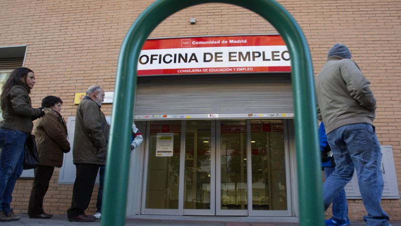 El paro registrado aumentó el 4,01% en enero hasta 4.599.829 desempleados