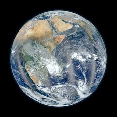 La NASA publica la otra 'cara' de su espectacular 'Canica Azul' a petición popular