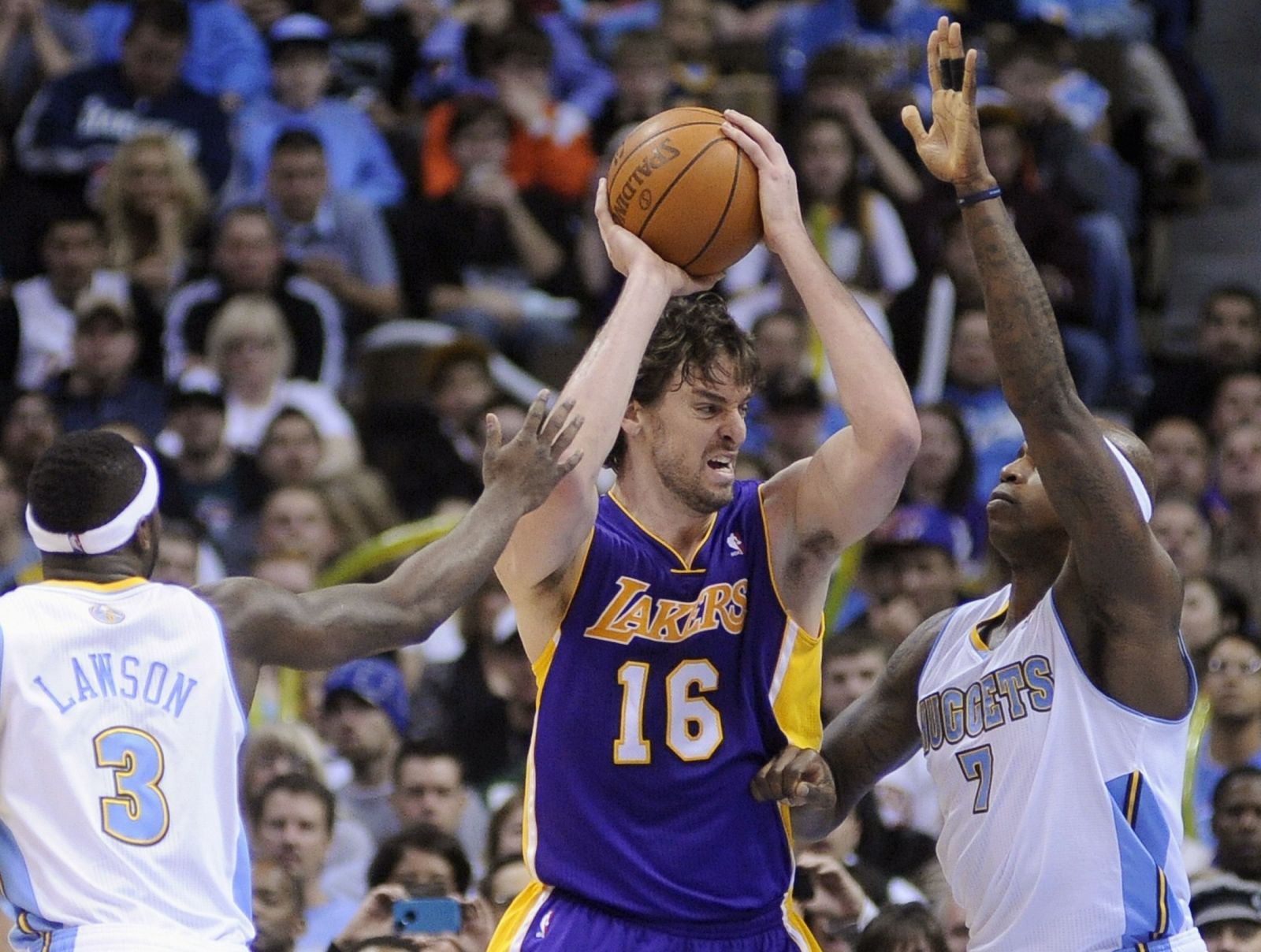 Gasol, ante los Nuggets