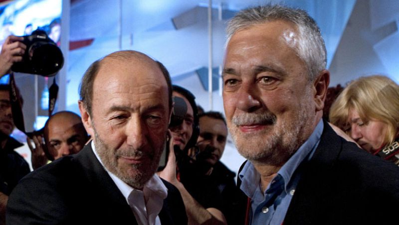 Chacón ofrece su "más sincera felicitación" a Rubalcaba y pide "trabajar todos juntos"