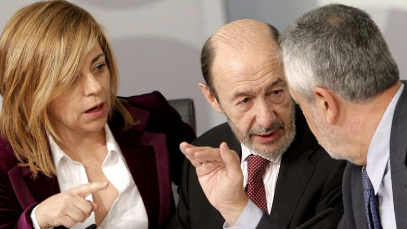 Rubalcaba se reunirá con Rajoy para exponer su "oposición útil" y sus líneas rojas 