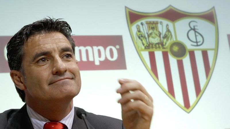 Míchel, nuevo entrenador del Sevilla hasta final de temporada