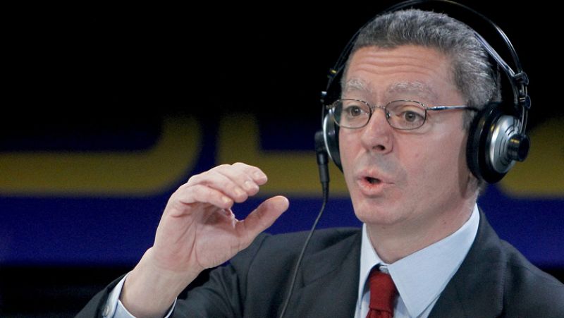 Gallardón no ve inconstitucionalidad en la ley del matrimonio homosexual