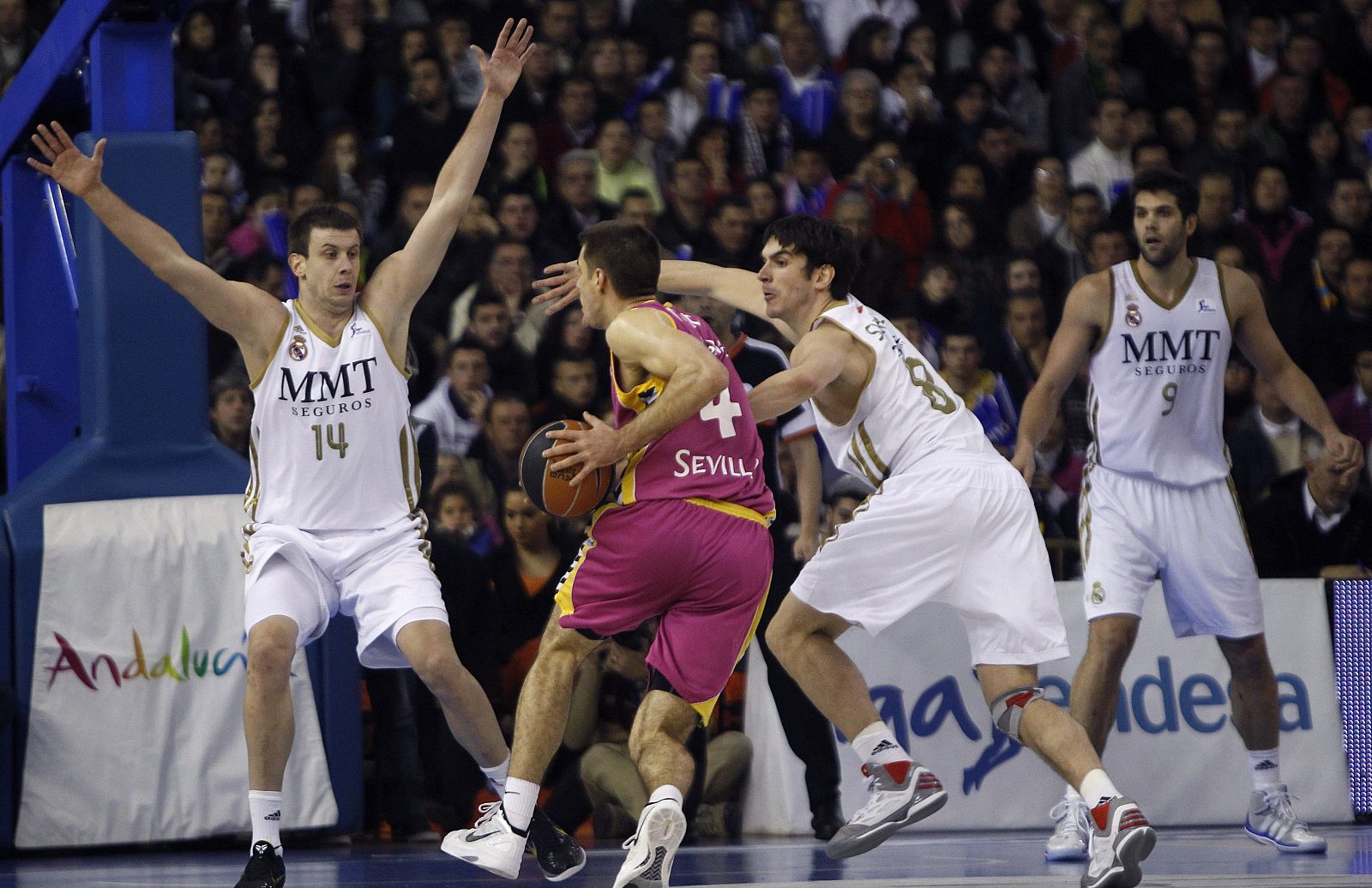 BANCA CIVICA-REAL MADRID