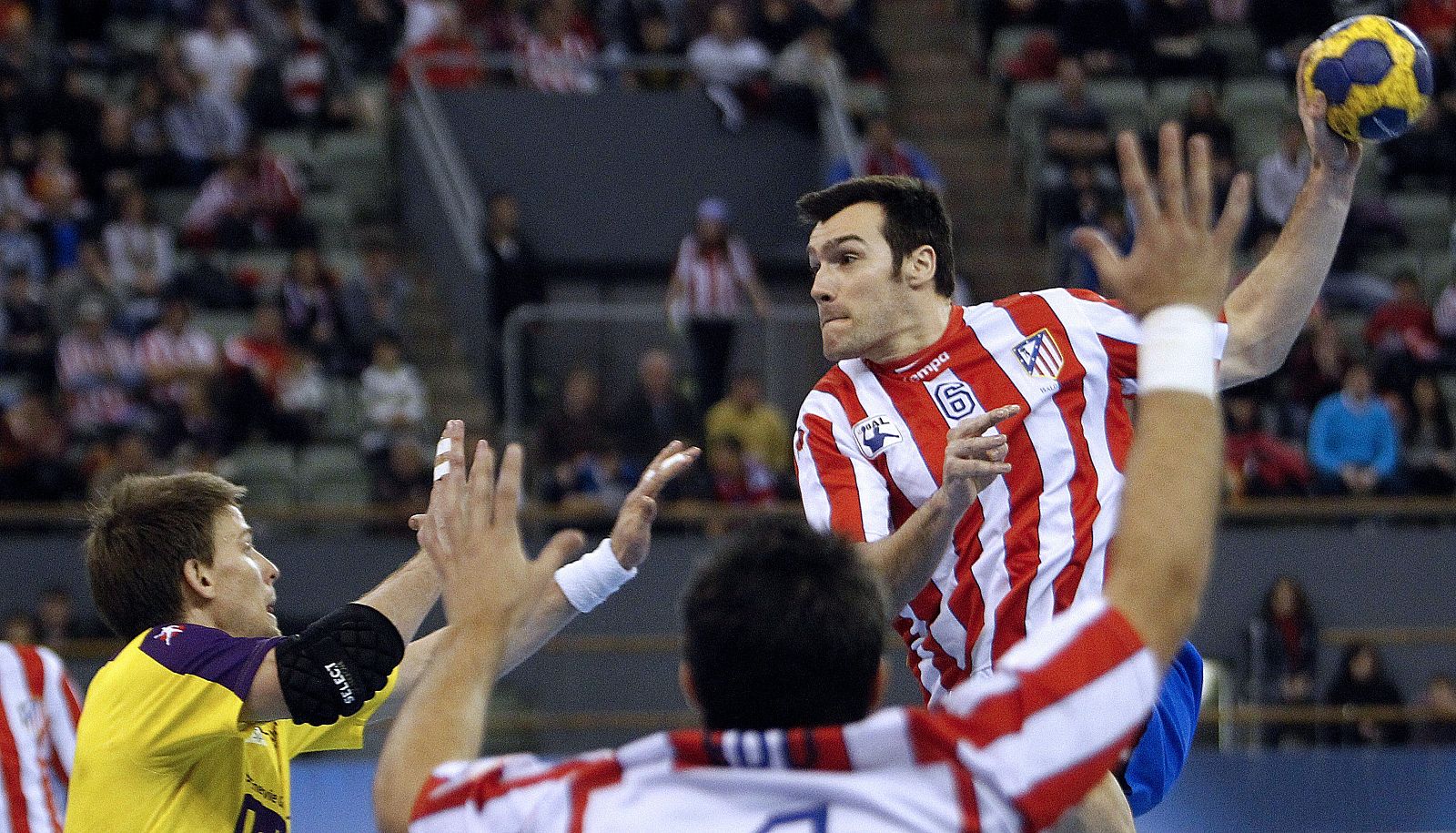 ATLÉTICO DE MADRID - FUCHSE BERLIN