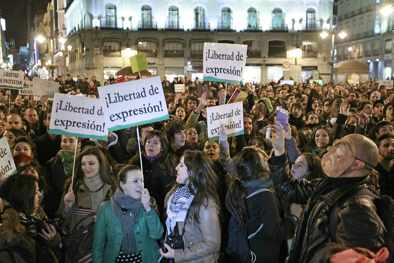 MANIFESTACIÓN DE APOYO A LOS ESTUDIANTES DE VALENCIA EN MADRID