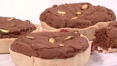 Tartaletas de chocolate y mermelada de naranja