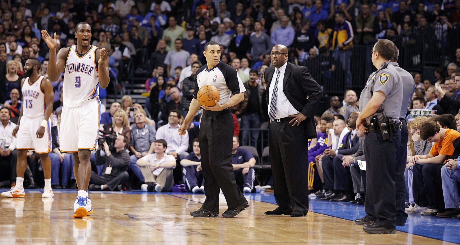 Serge Ibaka, en un partido de esta temporada con Oklahoma Thunder
