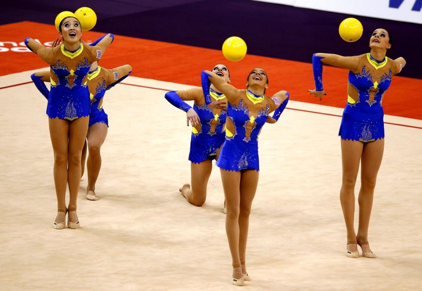 EJERCICIO DE PELOTA DEL EQUIPO BRITÁNICO