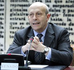 Wert asegura que sobran un 13% de titulaciones y anuncia una próxima reforma universitaria