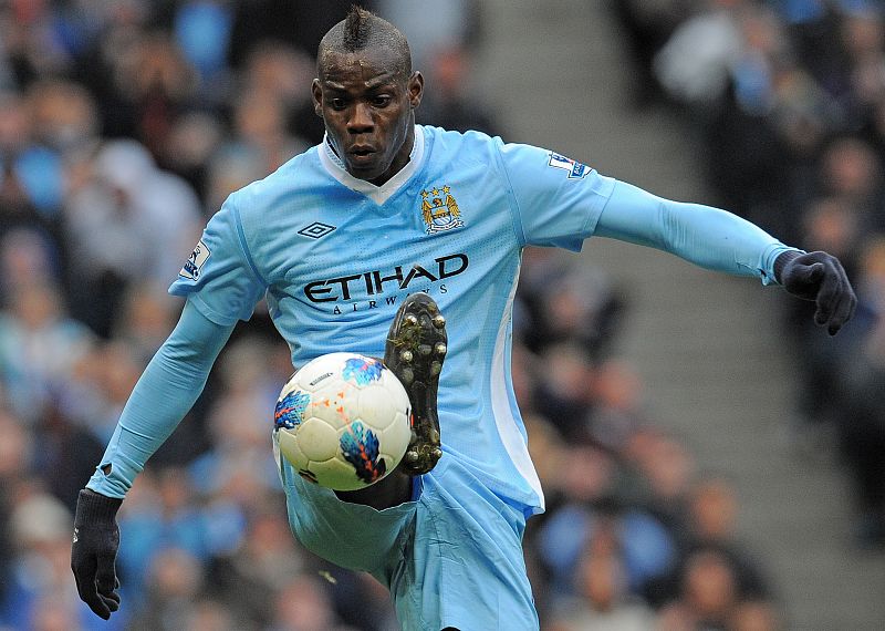 El City multa a Balotelli por ir a un club de 'striptease' antes de un partido