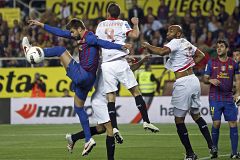 El Barcelona no da la Liga por perdida y se impone al Sevilla a domicilio (0-2)