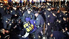 Decenas de arrestos en Nueva York al cumplirse seis meses del movimiento 'Occuppy Wall Street'
