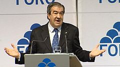Foro advierte contra un pacto PP-PSOE y PSOE cree que Asturias quiere un Gobierno "sensato"