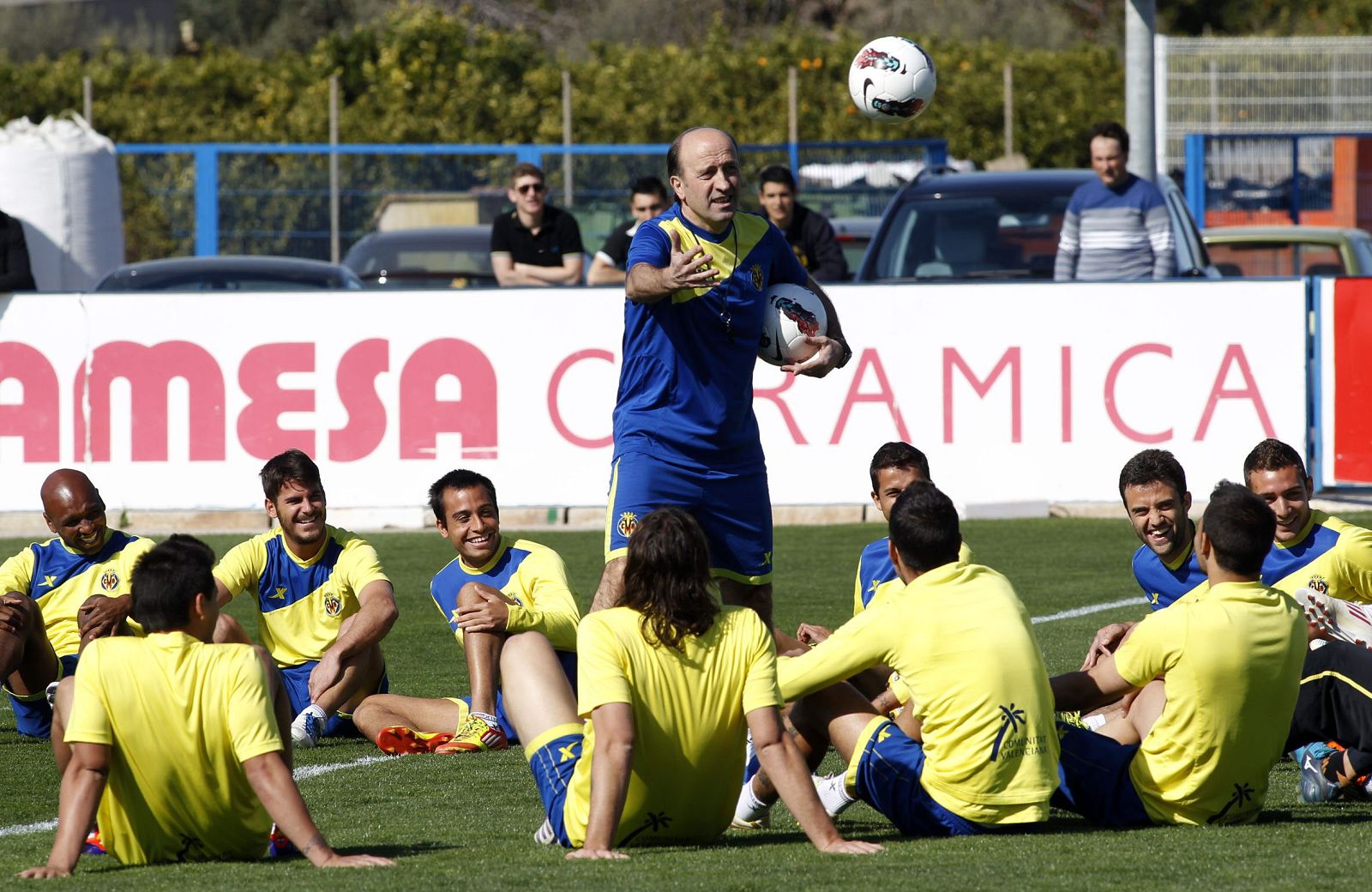 MIGUEL ANGEL LOTINA DIRIGE AL VILLARREAL