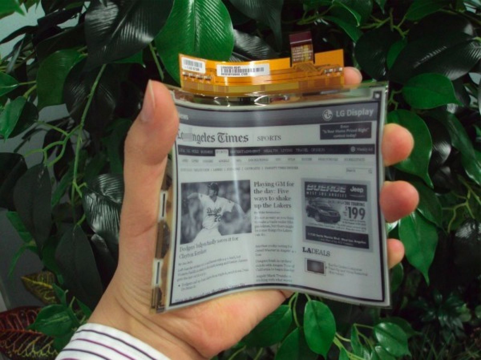 255488-next-generation-flexible-e-paper-displays-by-lg-unveiled-what-about-sp