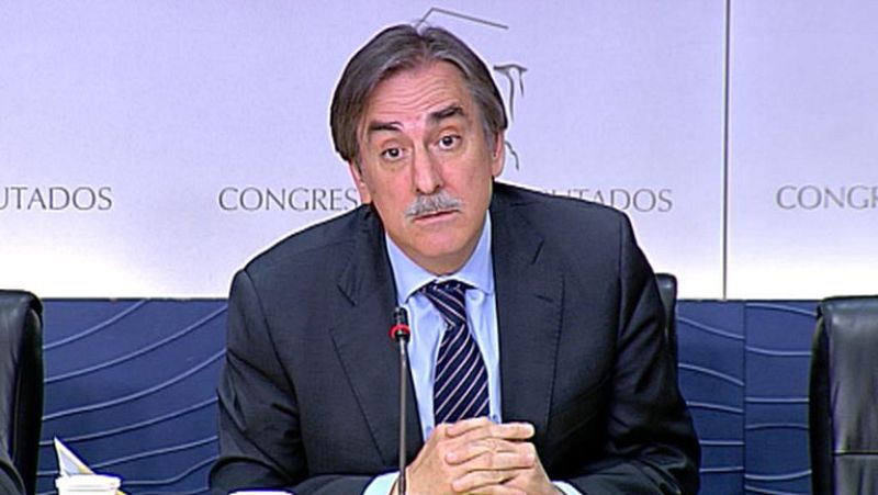 El PSOE e IU anuncian una enmienda a la totalidad a los PGE y el PP los ve "positivos" y "solidarios"