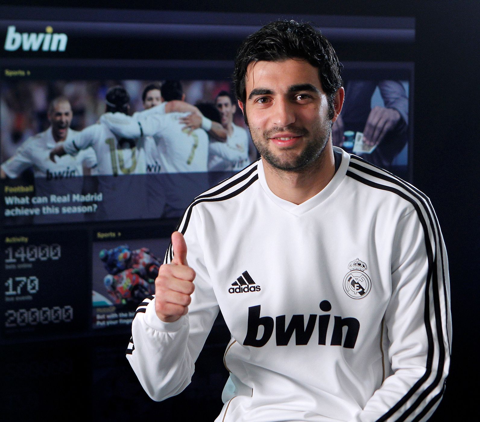 Imagen del defensa valenciano del Real Madrid: Raúl Albiol.