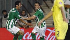 El Betis se aleja del descenso a costa del Villarreal