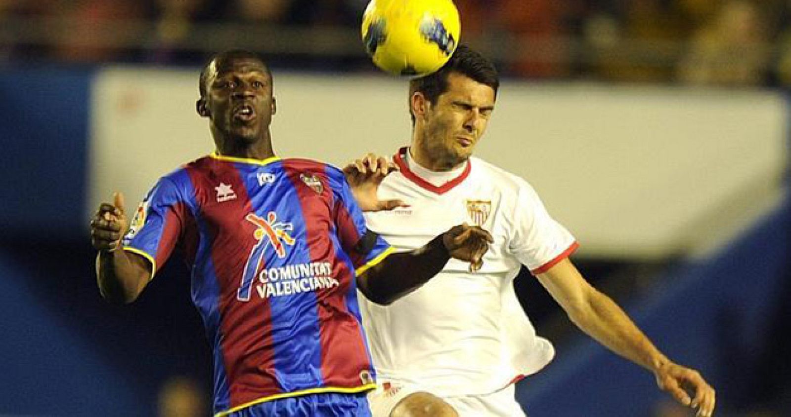 Imagen de archivo de un partido entre el Sevilla y el Levante.