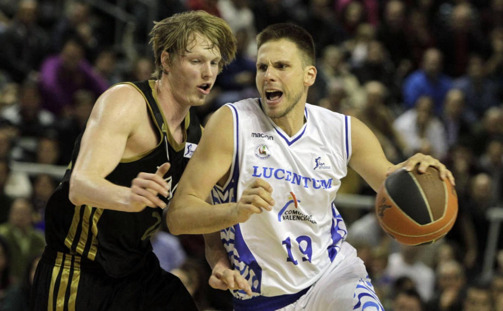 Imagen de archivo del partido entre el Lucentum y el Real Madrid en Alicante.