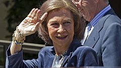 La reina, tras visitar al rey: su evolución es "fenomenal" y pronto recibirá el alta