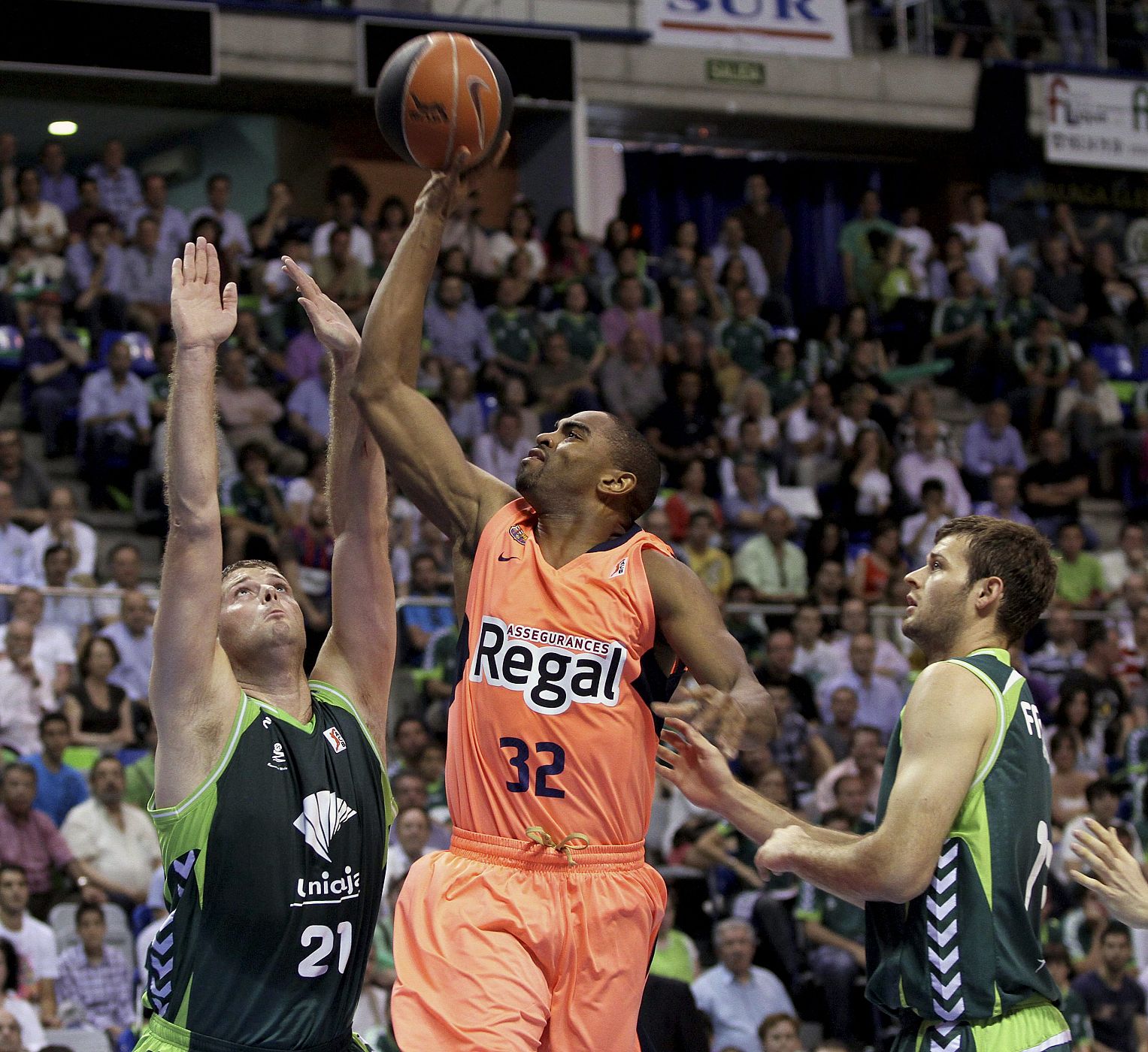 UNICAJA - REGAL FC BARCELONA