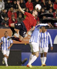 Osasuna y Málaga mantienen Europa a tiro