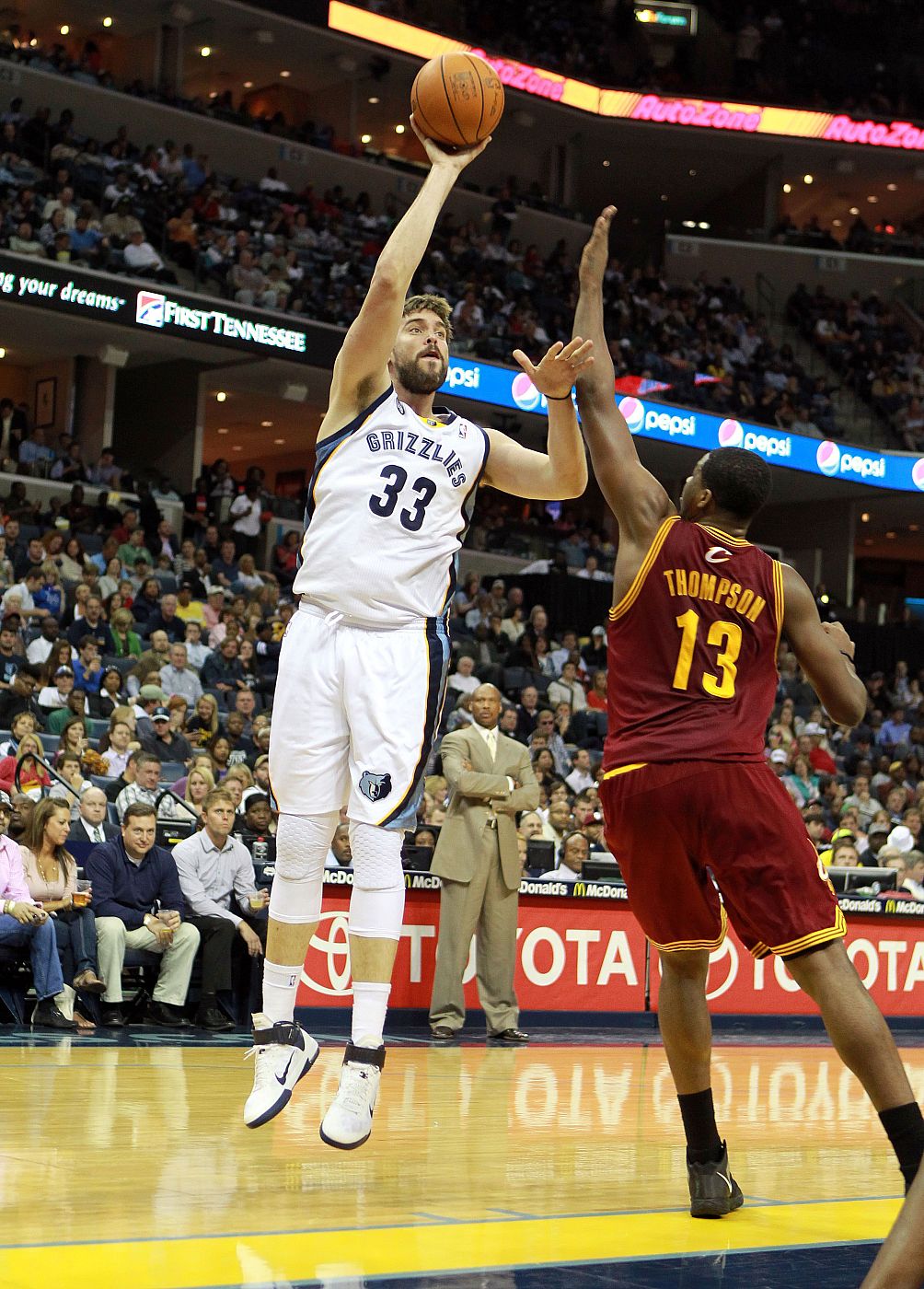 Cleveland Cavaliers v Memphis Grizzlies
