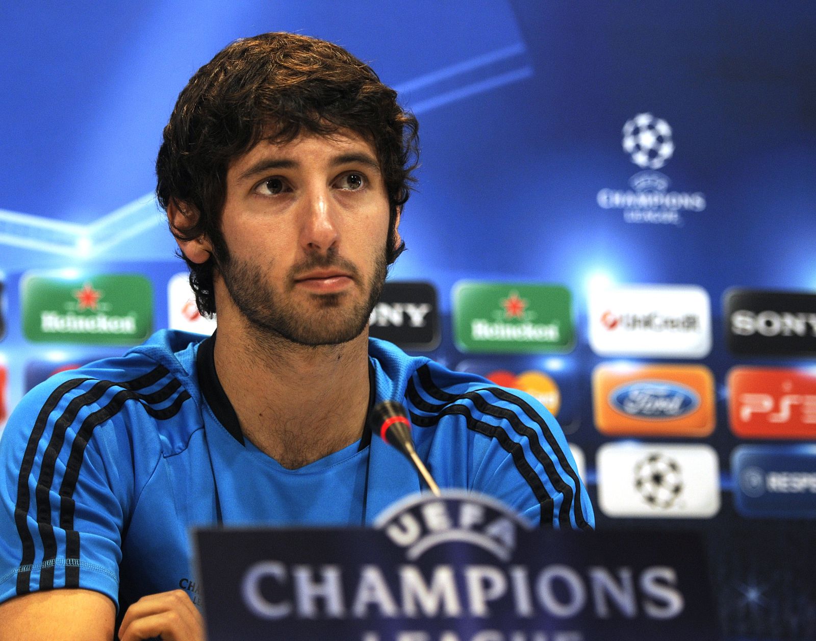 El centrocampista del Real Madrid, Esteban Granero, en la rueda de prensa previa al encuentro ante el Chelsea.