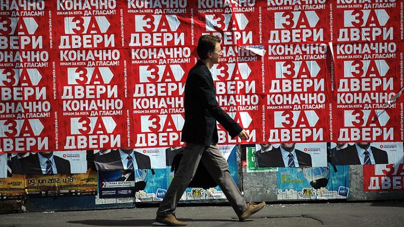 La crisis económica marca las elecciones legislativas y presidenciales de Serbia