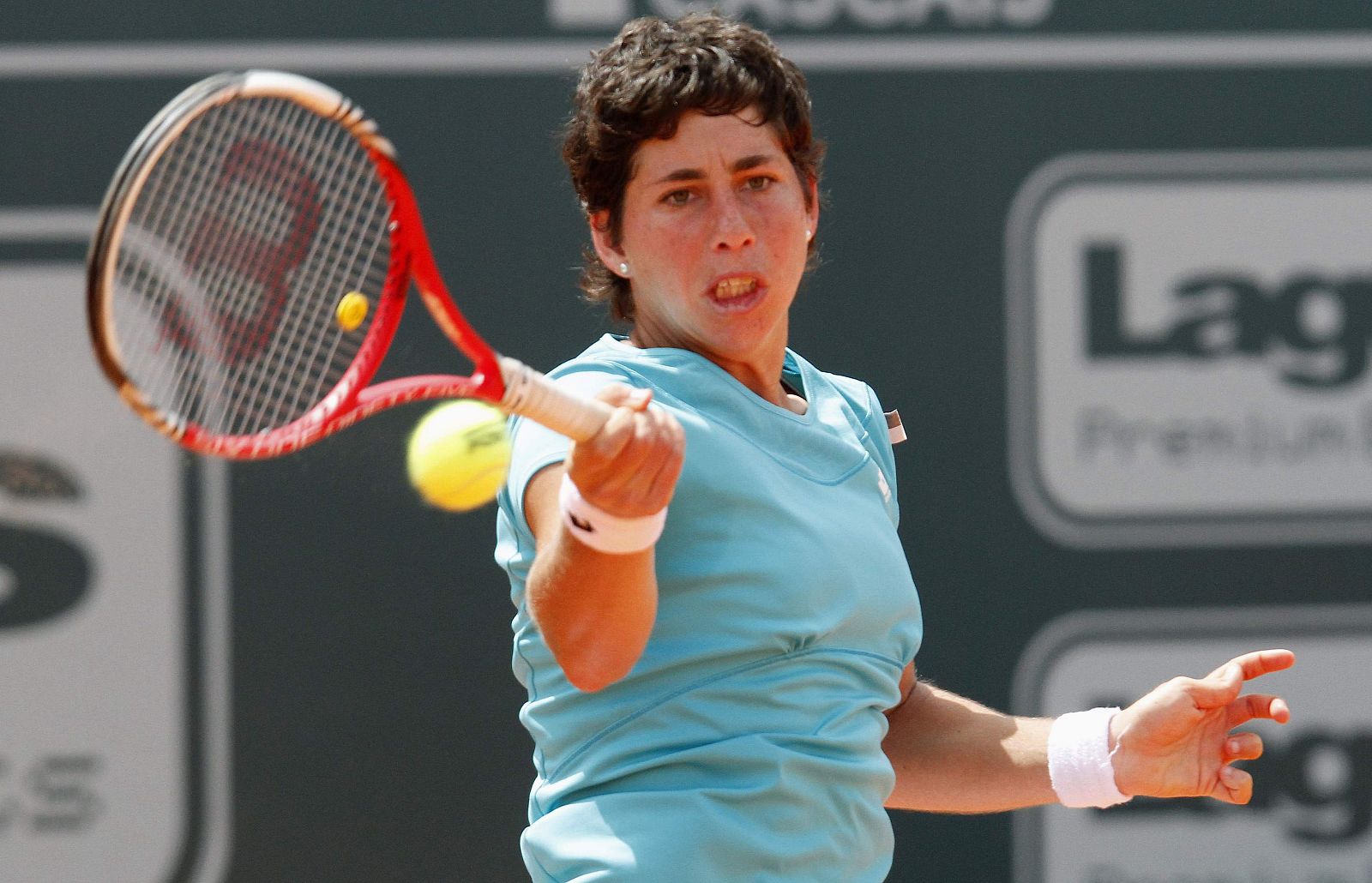 Carla Suárez, en un momento de la final de Estoril contra Kaia Kanepi