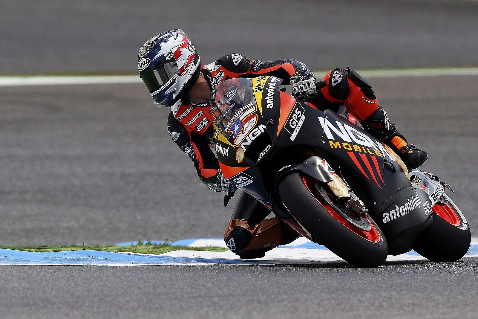 ENTRENAMIENTOS OFICIALES MOTO GP