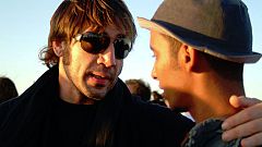 Javier Bardem recibe el premio Camella Blanca por su documental 'Hijos de las nubes'