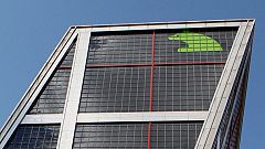 Economía desmiente que Bankia "haya sido intervenida" y tranquiliza a los clientes