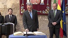 El consejero extremeño de Salud dimite tras conocerse que pasa consulta privada en Portugal