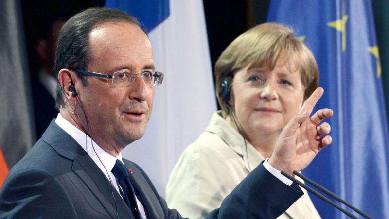 Merkel y Hollande quieren que Grecia permanezca en la zona del euro