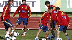España se entrena con las gradas llenas en la Ciudad del Fútbol