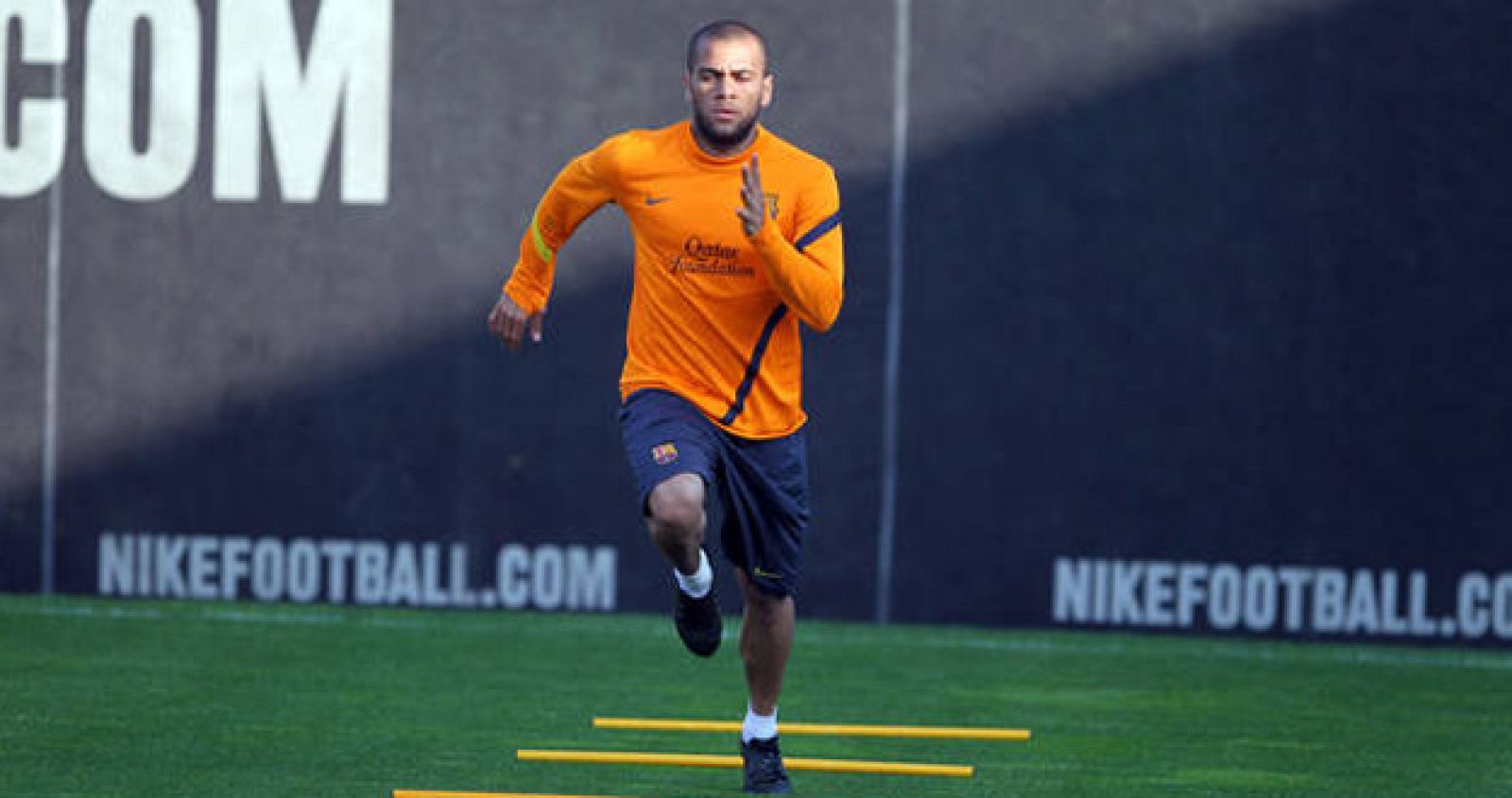 Dani Alves en una imagen de archivo durante un entrenamiento.
