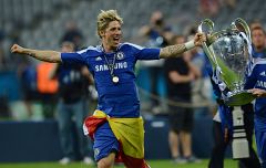 Torres debe aprovechar la baja de Villa y la salida de Drogba para demostrar su estado de forma