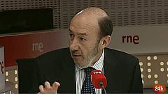 Rubalcaba: "La intervención del BCE baja la fiebre pero el antibiótico se llama eurobono"