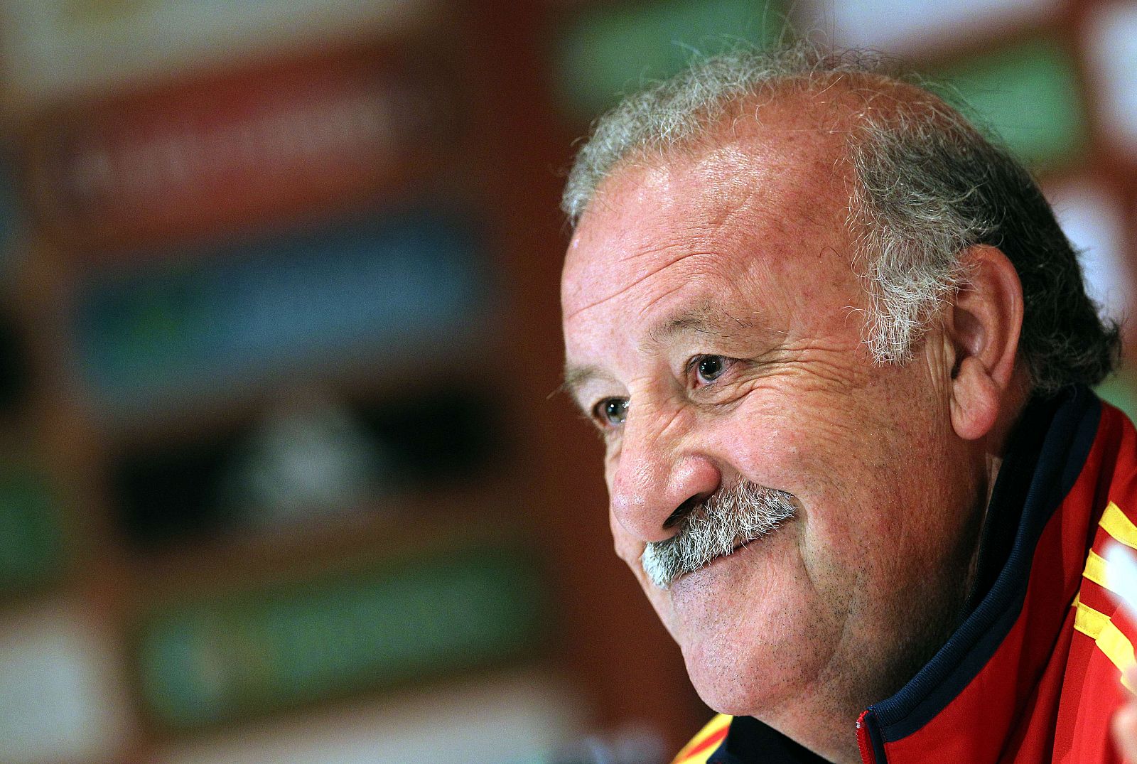 Vicente del Bosque, seleccionador nacional, feliz en la concentración  de Suiza